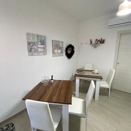 Bed And Breakfast Il Limone San Pasquale Bagian luar foto