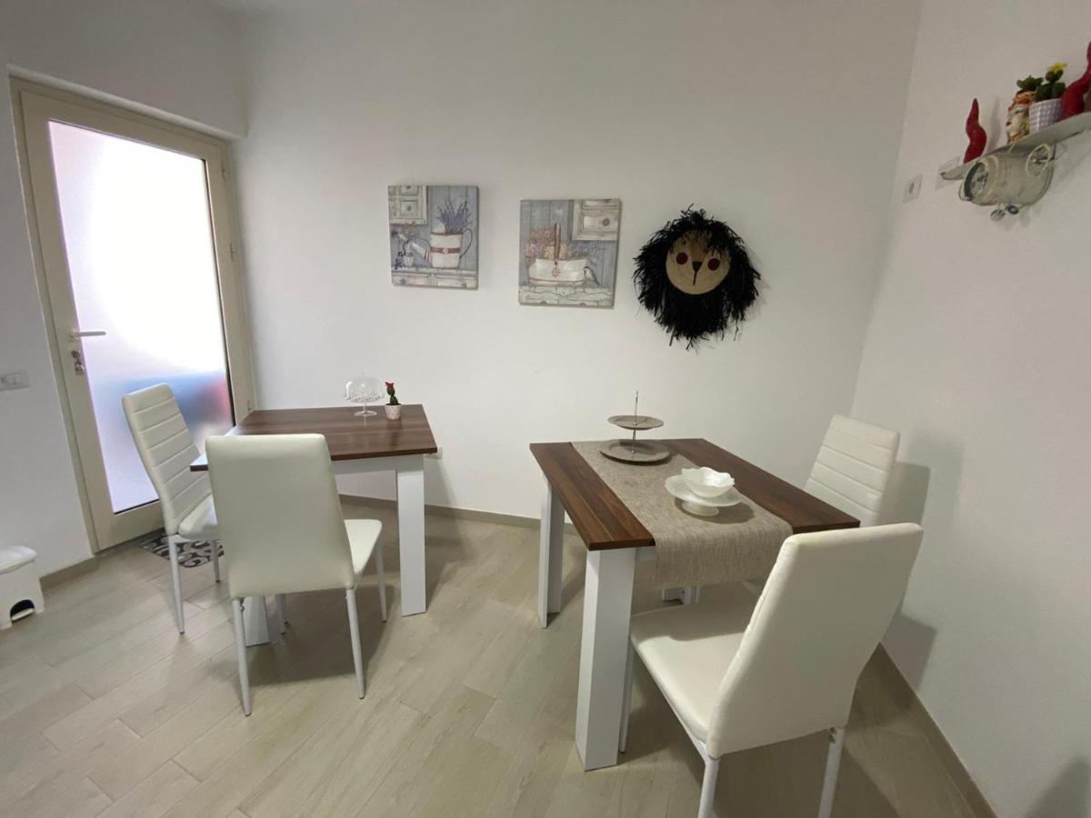Bed And Breakfast Il Limone San Pasquale Bagian luar foto