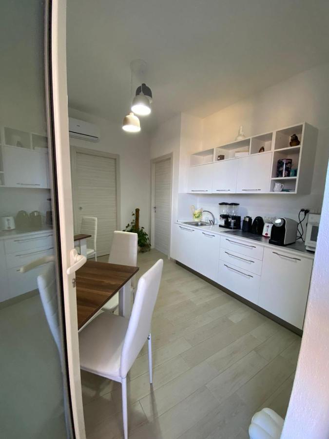 Bed And Breakfast Il Limone San Pasquale Bagian luar foto