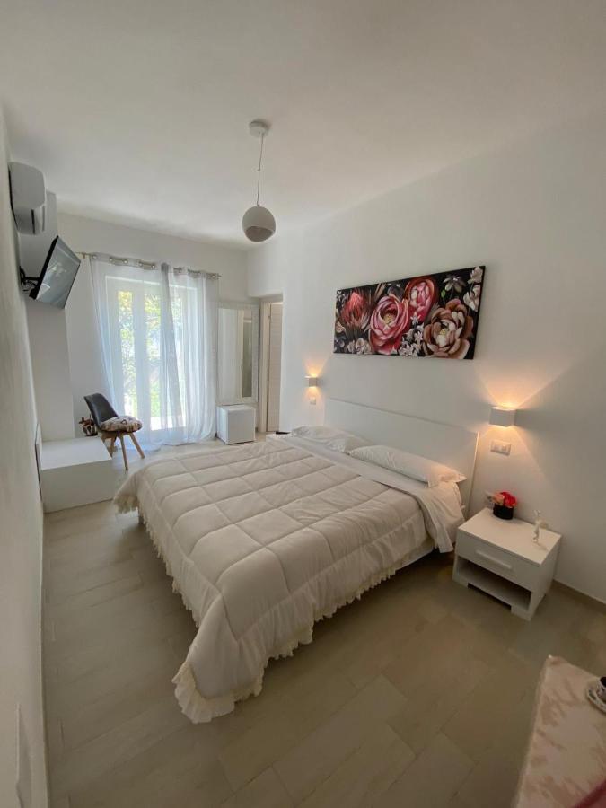 Bed And Breakfast Il Limone San Pasquale Bagian luar foto