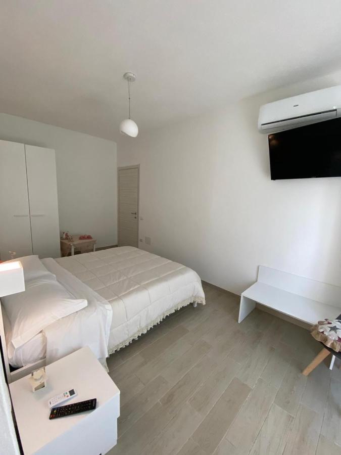 Bed And Breakfast Il Limone San Pasquale Bagian luar foto